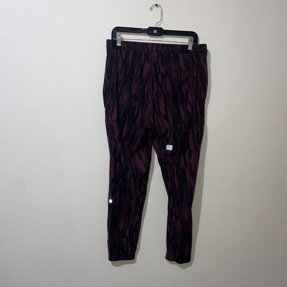 Lululemon Dark Maroon / Black Multi 7/8 Pant *26" - Unknown Size (Approx. 10) - Picture 5 of 9